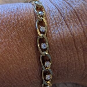 Elegant Gold Bracelet with Clear Accents